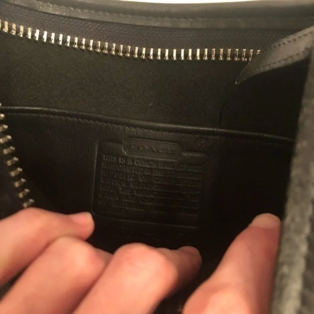 COACH vintage black leather messenger shoulder bag